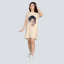 Load image into Gallery viewer, Portrait Face T-Shirt Dress
